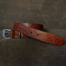 Kožený opasek - Relief rezavě hnědý 