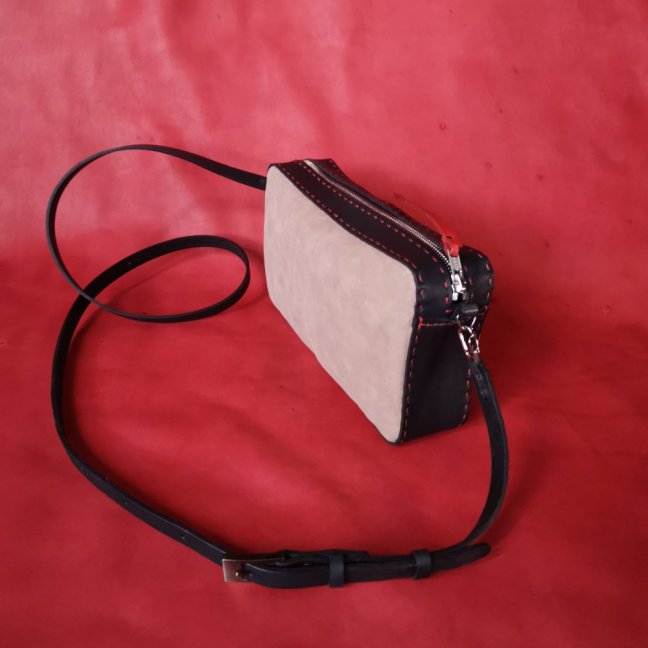 Heboučká, baculatá kabelka