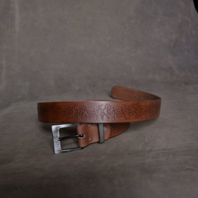 Kožený opasek - Relief hnědý