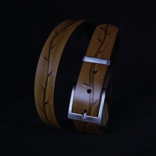 Kožený opasek - Relief hnědý