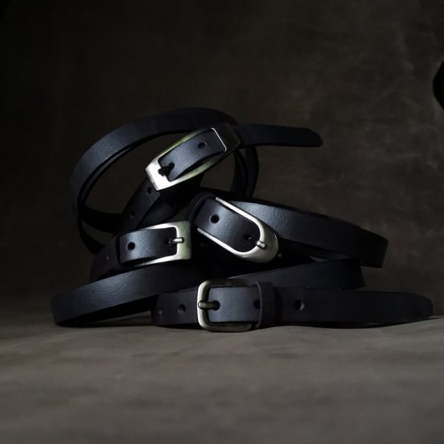 Kožený opasek - Klasik černý s mírně zaoblenou přezkou