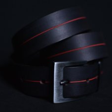 Kožený opasek - Lineal černý s červenou linkou