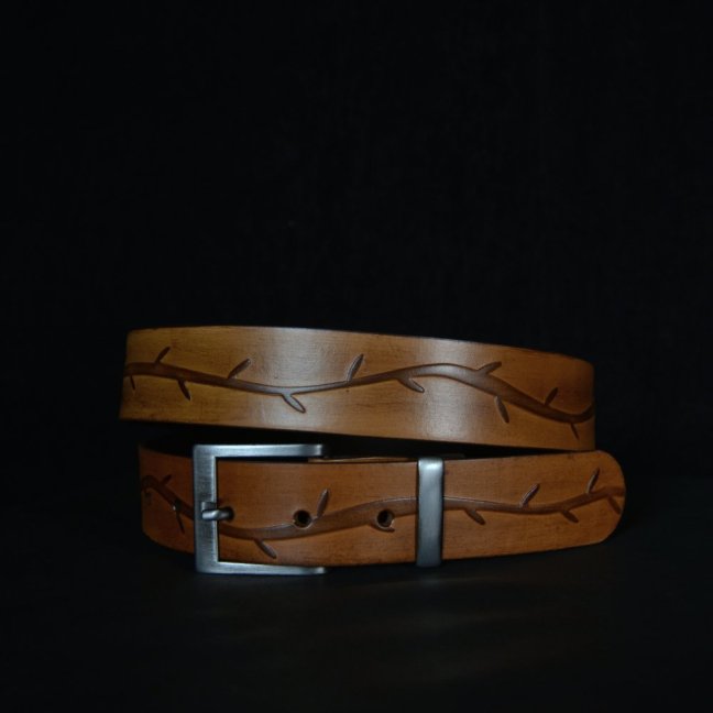 Kožený opasek - Relief hnědý