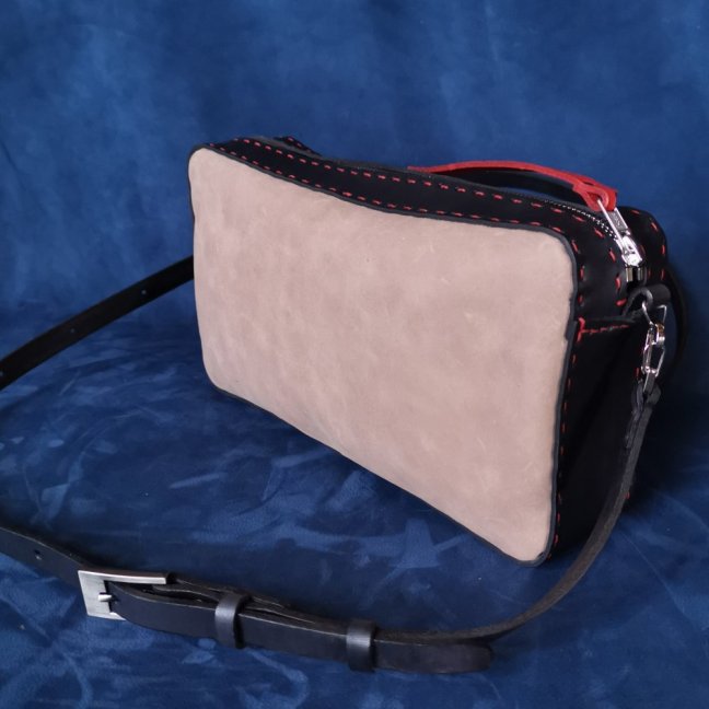 Heboučká, baculatá kabelka