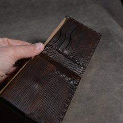 Vroubkovaná peněženka -dva fochy na papírovky