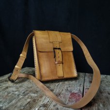 Messenger středně hnědý