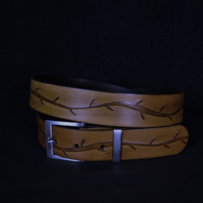 Kožený opasek - Relief hnědý