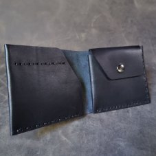 Jednoduchá /černá/ peněženka do kapsy