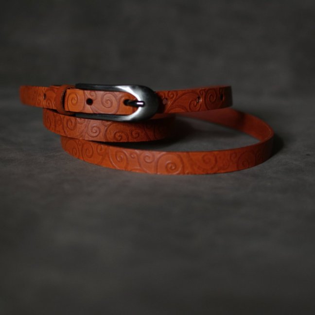 Kožený opasek - Relief oranžový