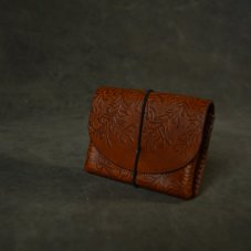Pouzdro na karty, minipeněženka s gumičkou, okrová s rostlinným motivem