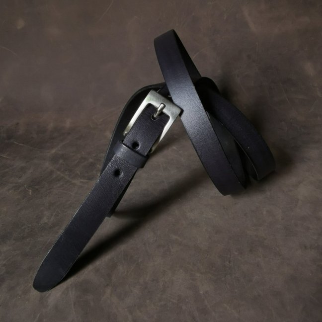 Kožený černý, úzký opasek