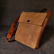 Pánský messenger středně hnědý