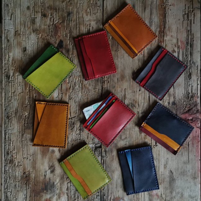 Placaté pouzdýrko na karty,  doklady, složené peníze