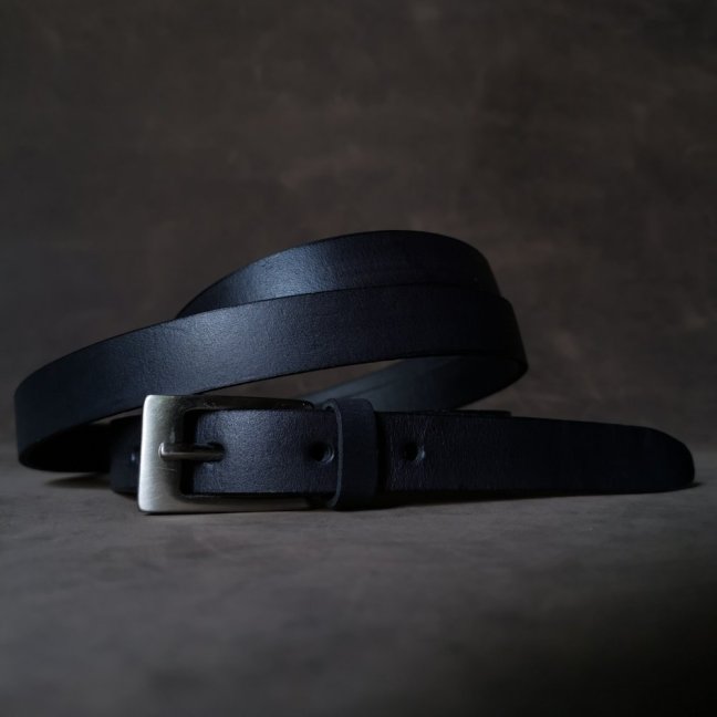 Kožený černý, úzký opasek
