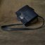 Modrá kabelka s nerez kováním