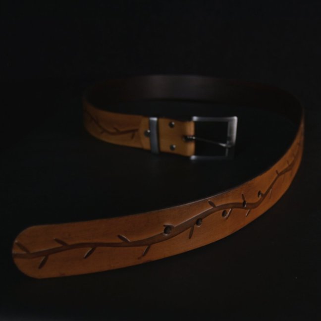 Kožený opasek - Relief hnědý