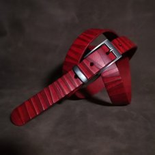 Kožený opasek - Geometry červený s patinou