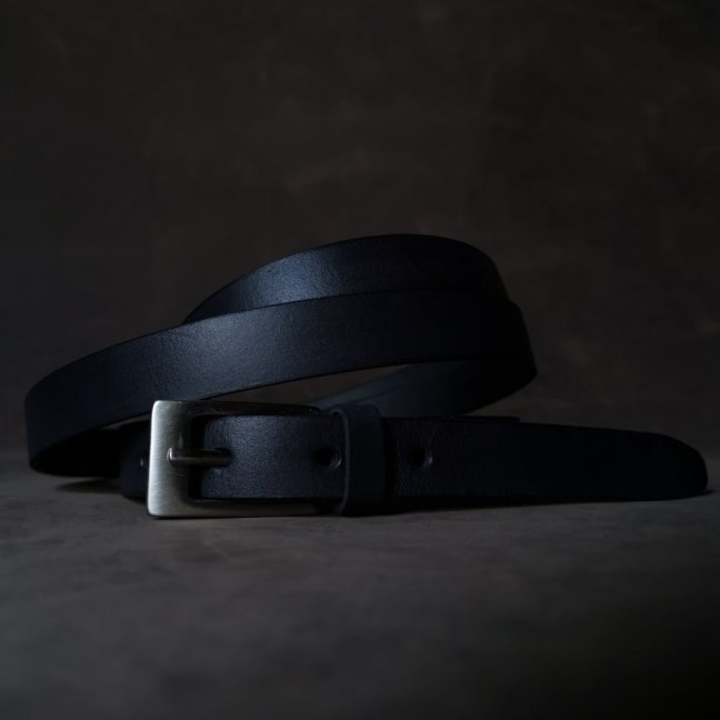 Kožený černý, úzký opasek