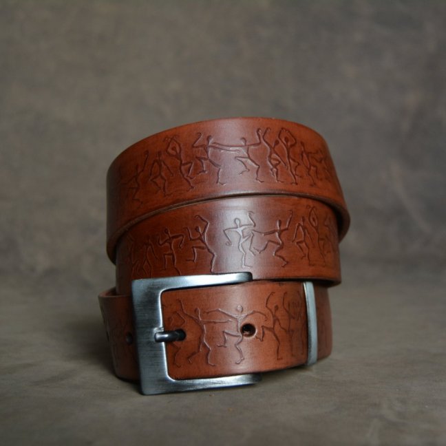 Kožený opasek - Relief hnědý